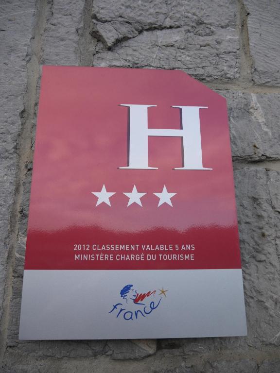 Hotel Val Saint Hilaire Givet Exterior foto